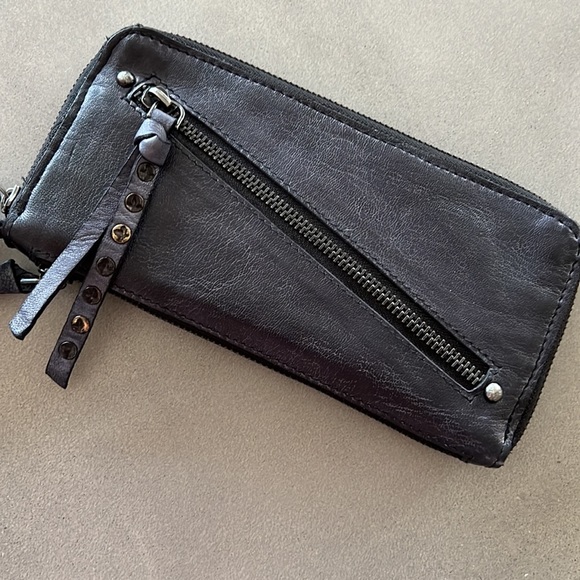 New Free People leather clutch. - Picture 7 of 9